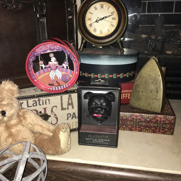 BLKSMITH Metal Black Bulldog Bottle Opener Cast Iron New York. - Picture 3 of 4